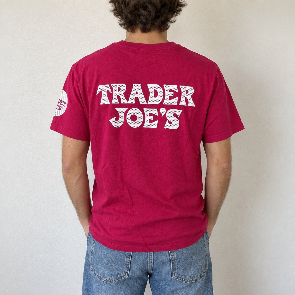 Optima Mens Trader Joe's Tee Medium Magenta Pink Graphic Logo Crew Neck Shirt